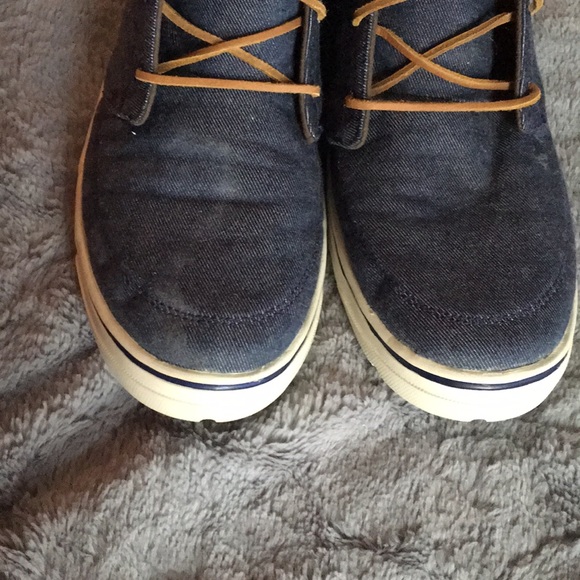 🐝❗️HOST PICK❗️Under Armour men’s ankle top shoes - Picture 4 of 7